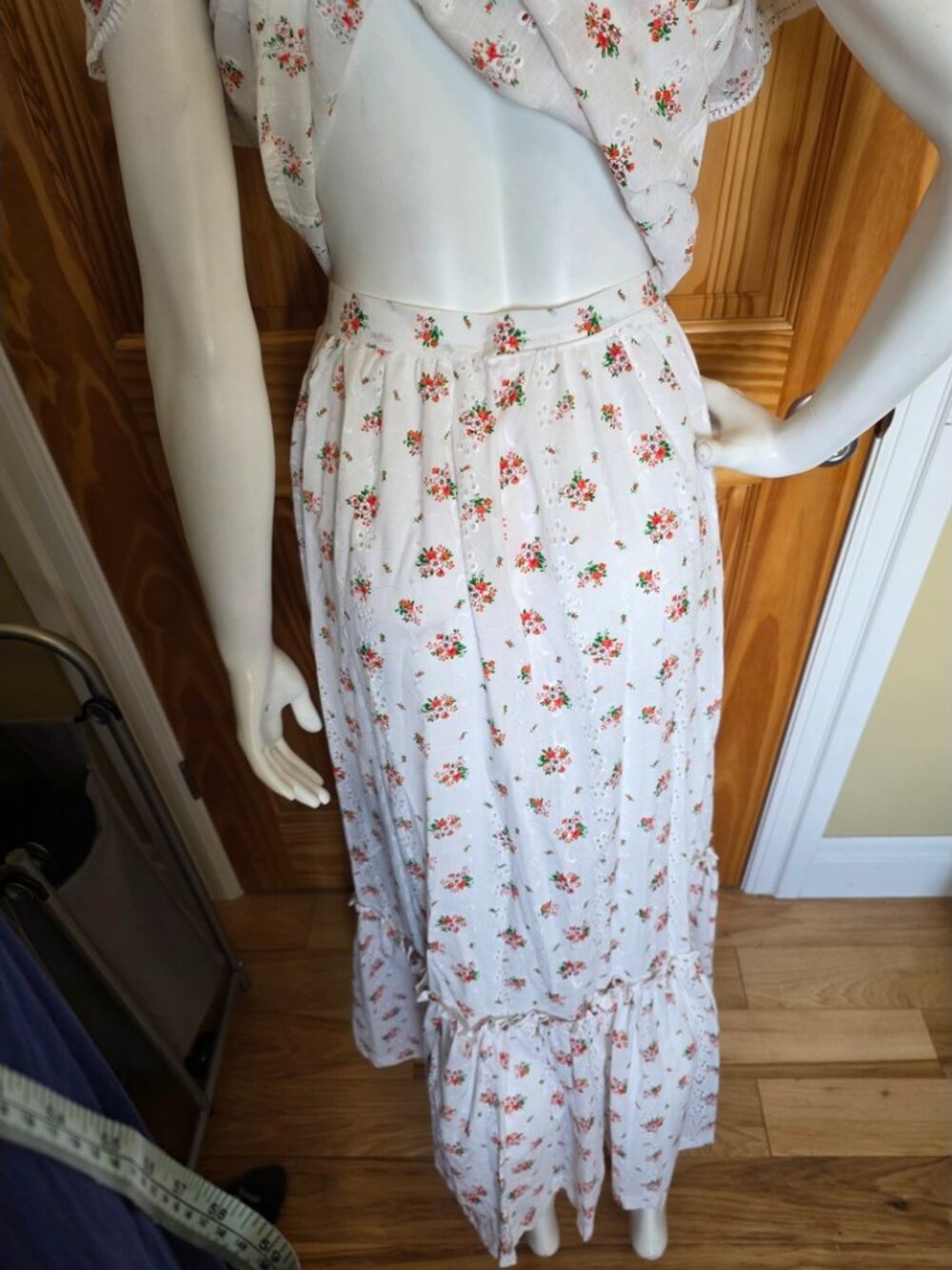 💙 25. Handmade Floral Top and Skirt Set - Picture 4 of 4
